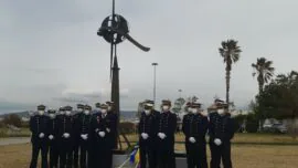 Nuevo homenaje marino y español en El Pireo