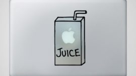 Apple y las pegatinas para Macbook.