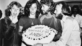 Andy Gibb, el pequeño de los Bee Gees