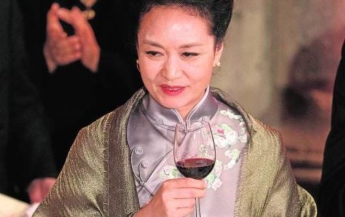 Peng Liyuan, elegancia china