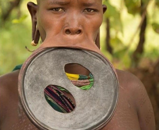 La mujer con los labios más grandes del mundo