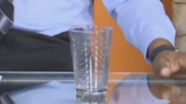 ¿Fantasma mueve un vaso en un programa en directo?