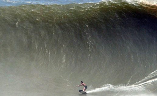 La ola más grande jamás surfeada