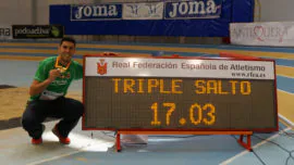 Récord España en triple salto. Pablo Torrijos salta 17.03 metros