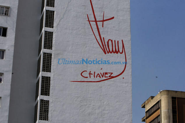 La firma fantasmal de Chávez