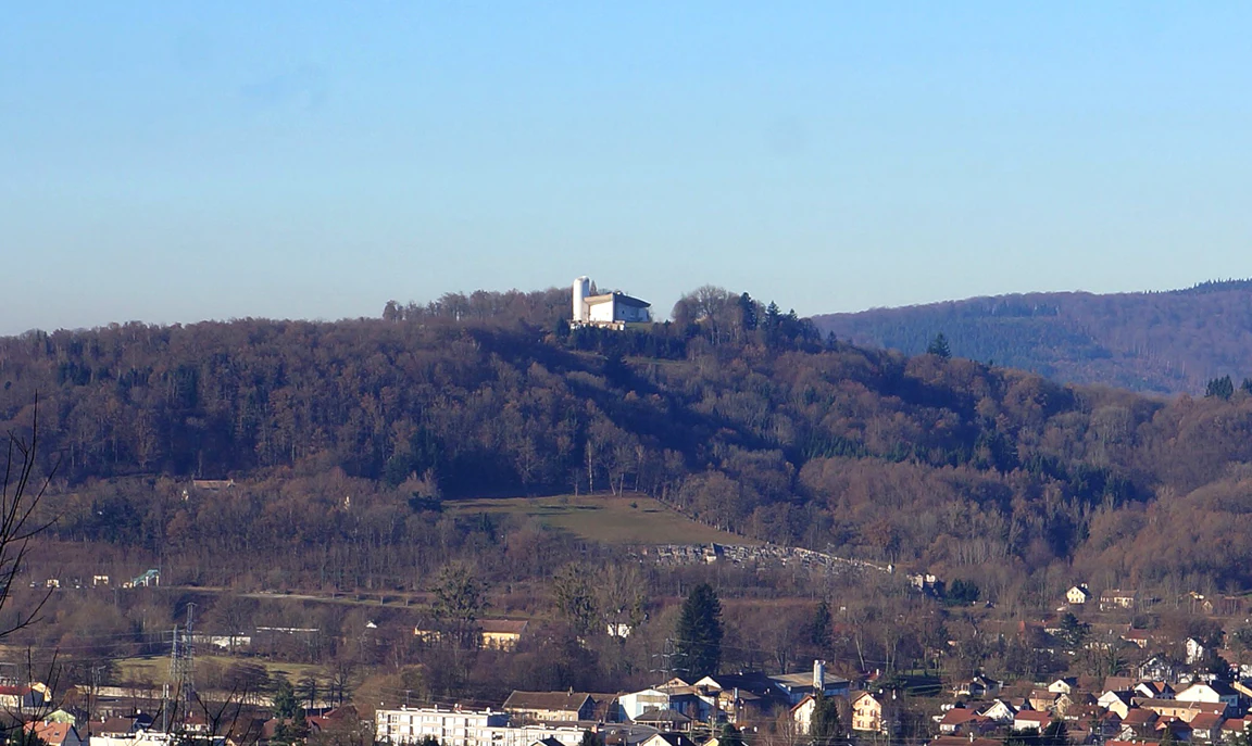 Cuatro Horizontes En Ronchamp