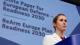 Europa usa a Rusia para someter la democracia