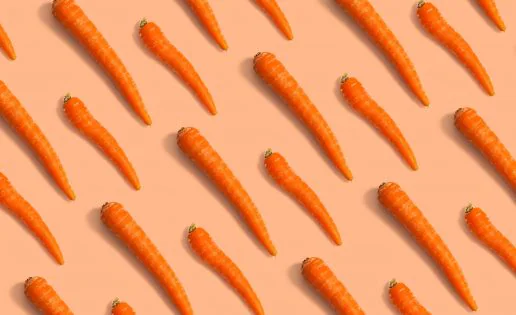 Por qué comer zanahoria no hará que te pongas moreno