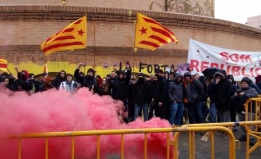 Los que ridiculizan el patriotismo español