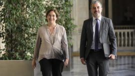 Mordisco de Podemos al PSOE en Cataluña: pacta con el PSC