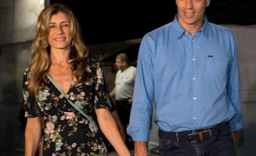 ¿Y la mujer de Pedro Sánchez no tiene que guardar las formas?