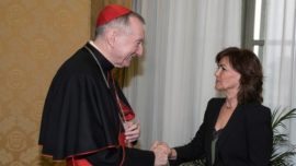 Carmen Calvo quiere ponerle un bozal a la Iglesia Católica, ¡qué la deje en paz!