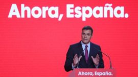 Pedro Sánchez, el camaleón, Ahora le interesa España