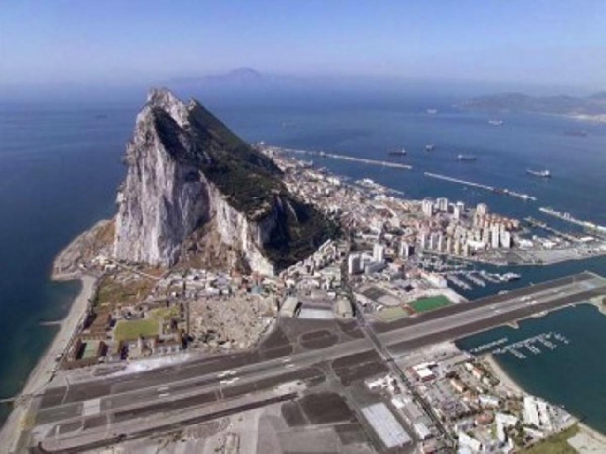 Y Gibraltar, para los podemitas