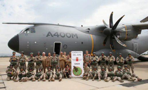 EADA: los primeros paracaidistas del avión A400M del Ejército del Aire