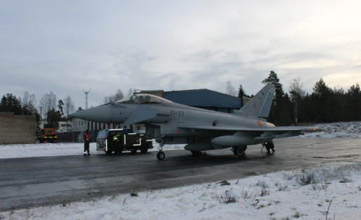 Vídeo: primer vuelo e imágenes de los caza Eurofighter en Estonia