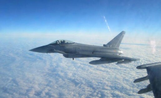 España desplegará cuatro cazas Eurofighter en Lituania en enero