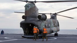 La modernización de cada helicóptero Chinook costará 48,1 millones