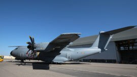 Vídeo: así se pintó el primer avión A400M del Ejército del Aire español