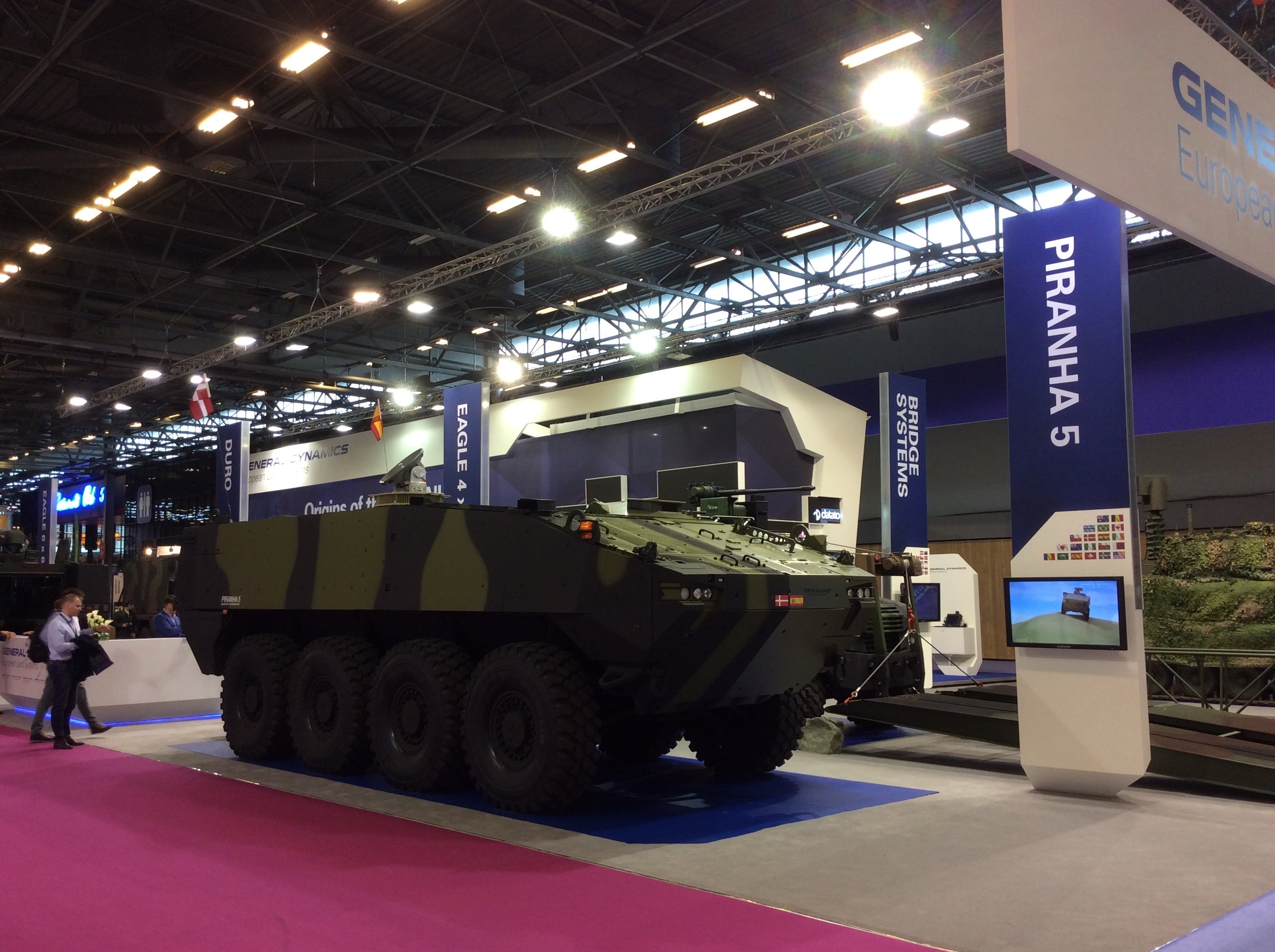 Eurosatory (I): los avances del Piraña 5, el futuro 8×8 del Ejército