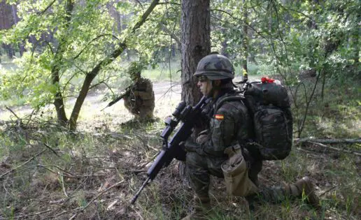 España ultima dos despliegues militares con la OTAN junto a la frontera de Rusia