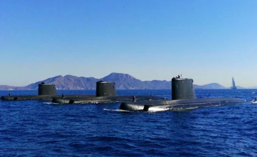 Despliegue de los tres submarinos de la Armada al mismo tiempo