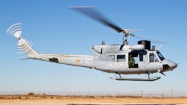 La Armada recibe otro helicóptero AB-212 modernizado: ¡volarán 60 años!