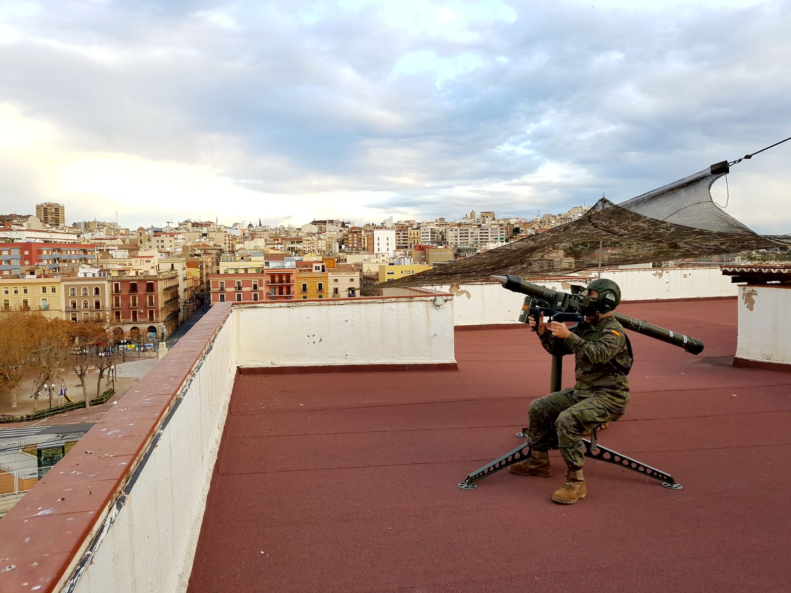 El Ejército ensaya la defensa del sur de Cataluña por tierra, mar y aire