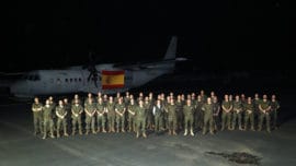 Cospedal visita a las tropas del Ejército del Aire desplegadas en Gabón
