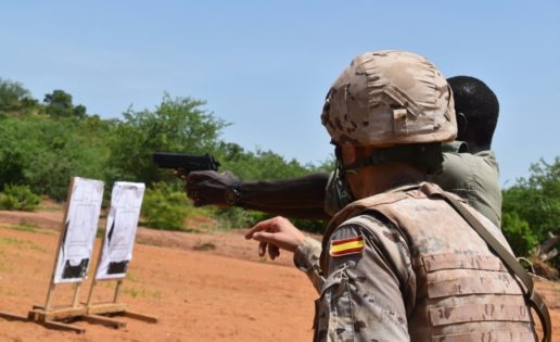 Defensa renuncia a que un general español lidere la misión europea en Malí
