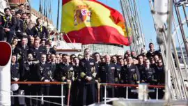 Visita histórica de dos Reyes al buque escuela Juan Sebastián de Elcano