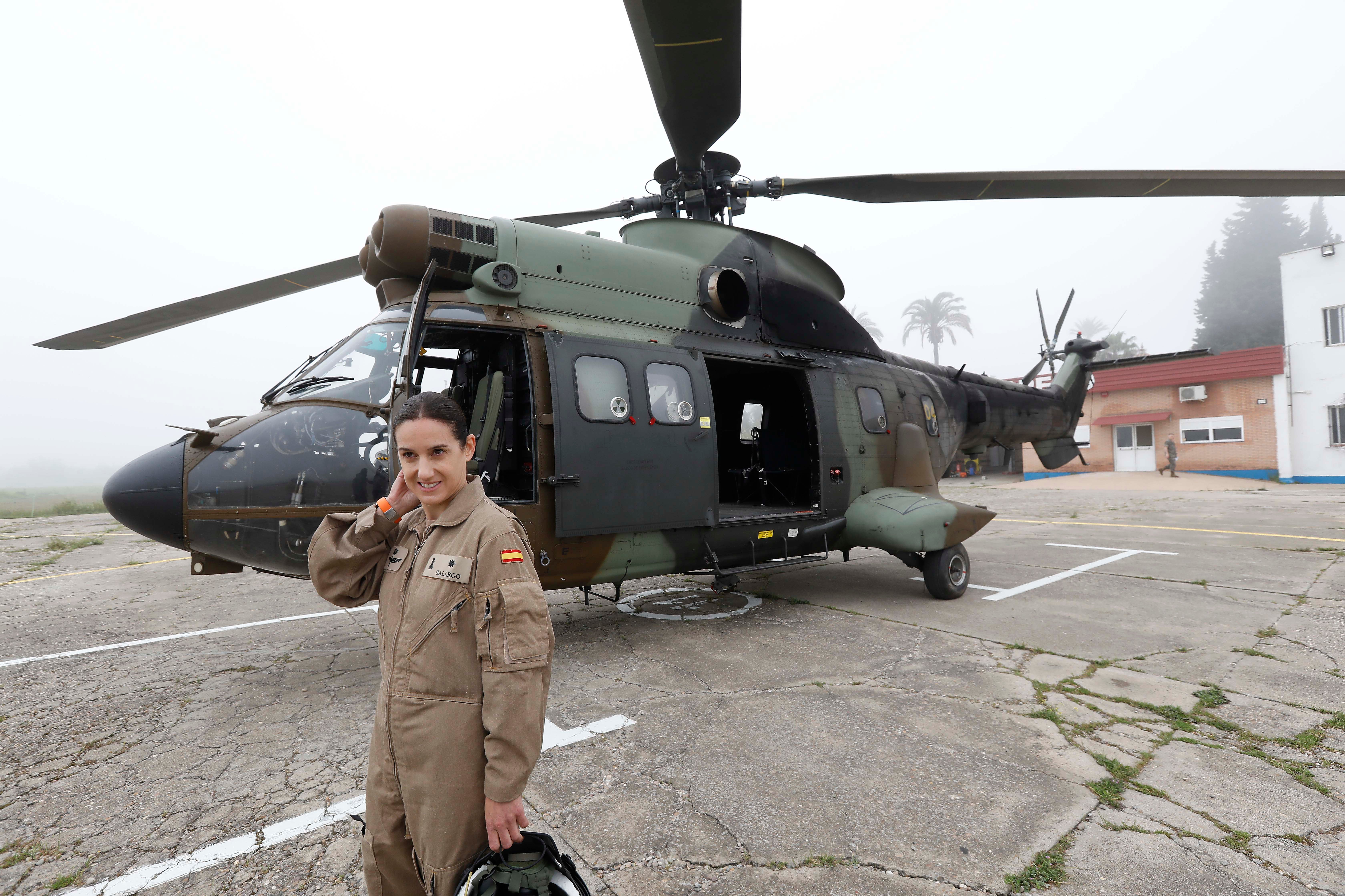 Helicópteros en Irak: entrenamiento de visión nocturna, autoprotección y turbinas para el desierto
