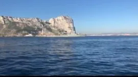 Nerviosismo en Gibraltar al oír el himno de España de un buque de la Armada