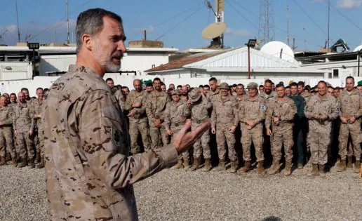 El Rey visita a las tropas en Irak
