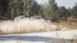 Misión en Letonia: con carros de combate a 200 kilómetros de la frontera rusa