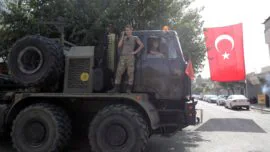España: «La operación turca da nueva vida a Daesh»