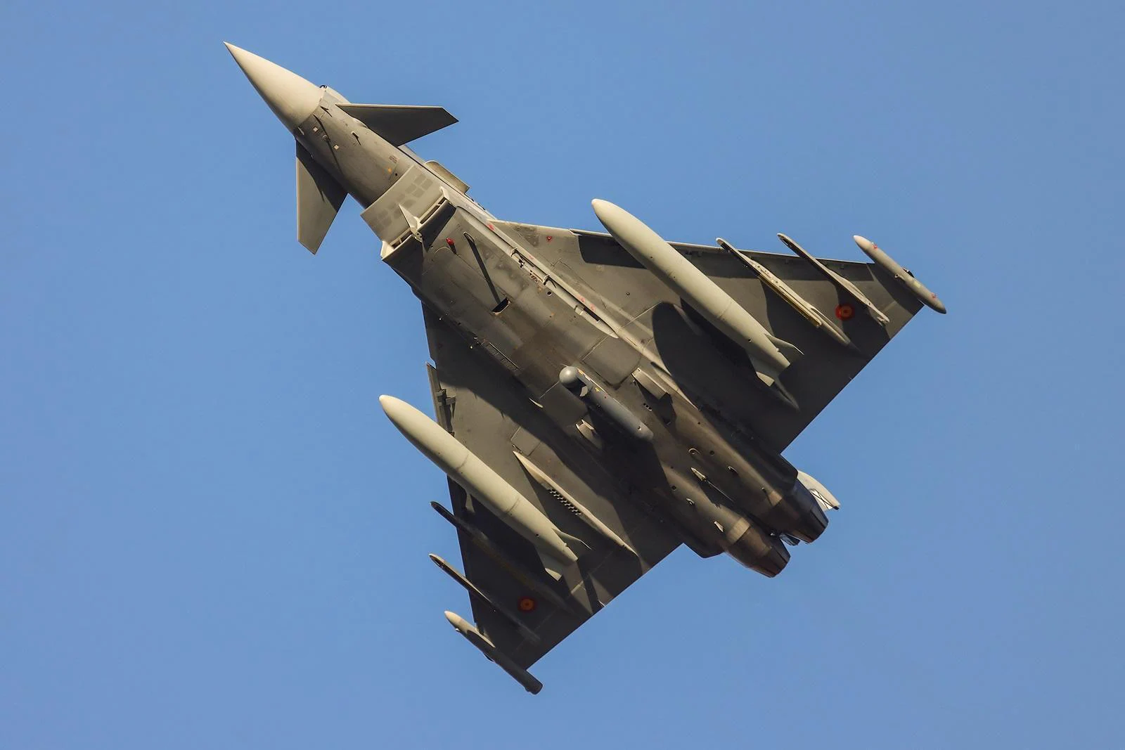 Seis cazas Eurofighter españoles y 150 militares se encuentran ya en Bulgaria