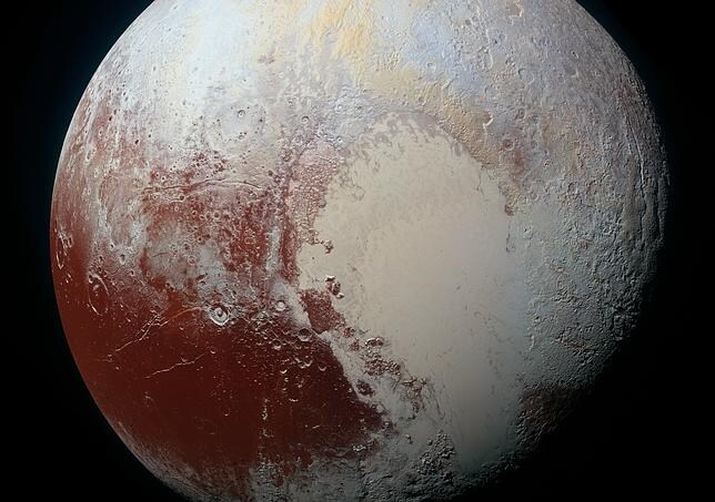 La «New Horizons» revela un mosaico de colores en la superficie de Plutón