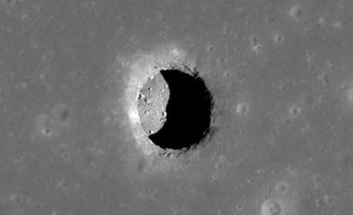 Descubren una cueva gigantesca en la Luna