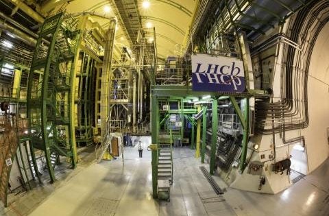 ¿Nuevas evidencias de una partícula desconocida en el CERN?