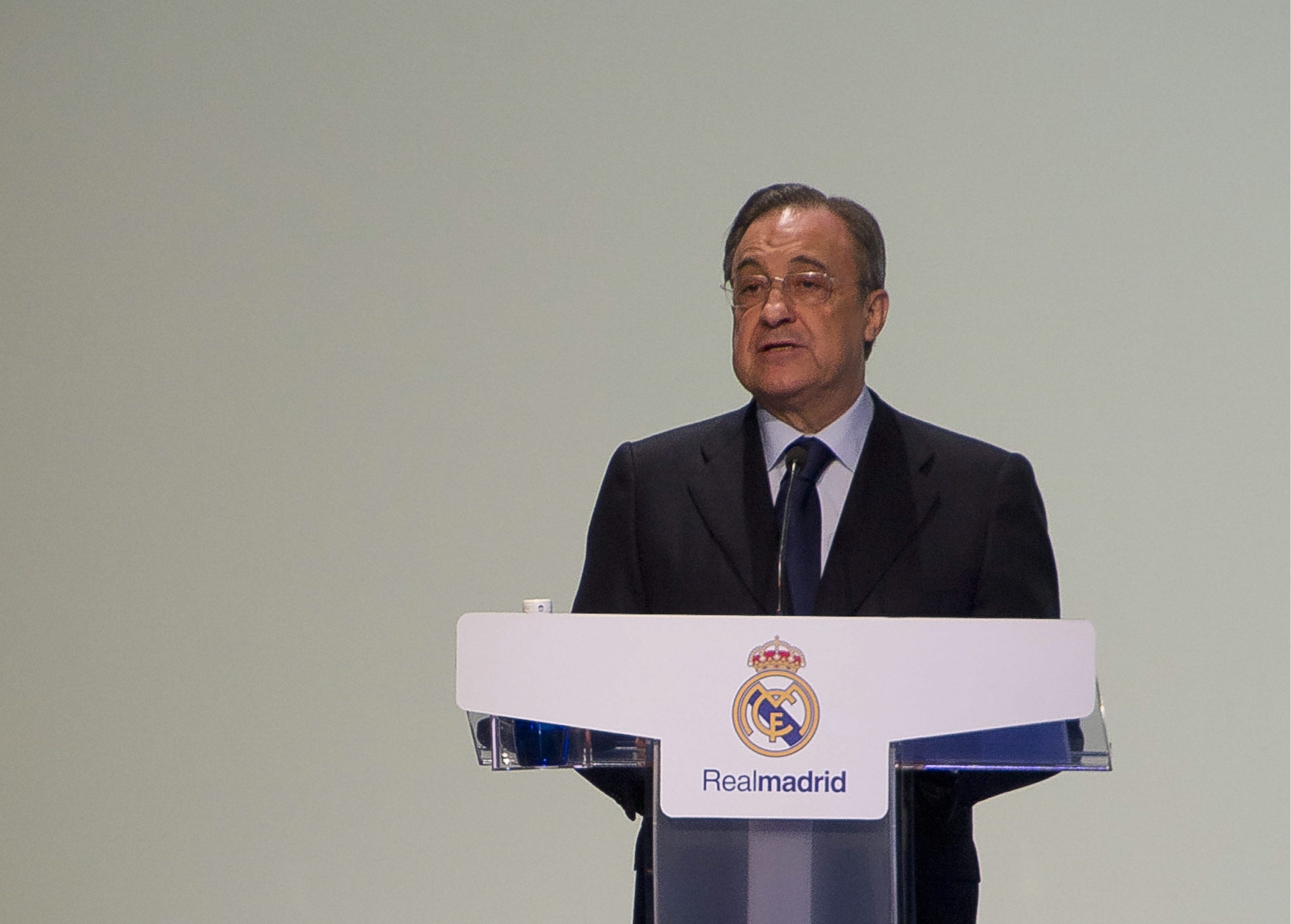 Los profesionales mejor pagados del Real Madrid dan un ejemplo de responsabilidad y se rebajan los sueldos: que aprendan los políticos