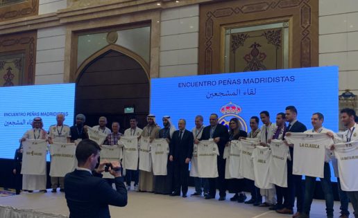 Florentino Pérez recibe a todos los árabes madridistas del mundo y a los Lawrence de Arabia de la peña Ramón Mendoza