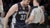 El codazo de Marc Gasol a su hermano Pau