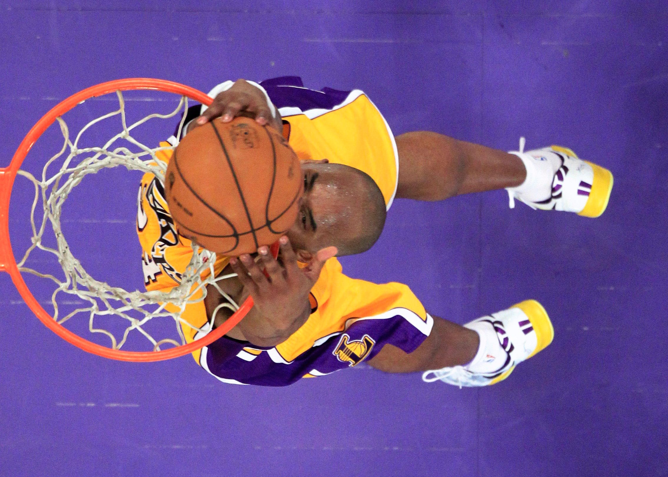 La NBA pone a Kobe a jugar las Finales