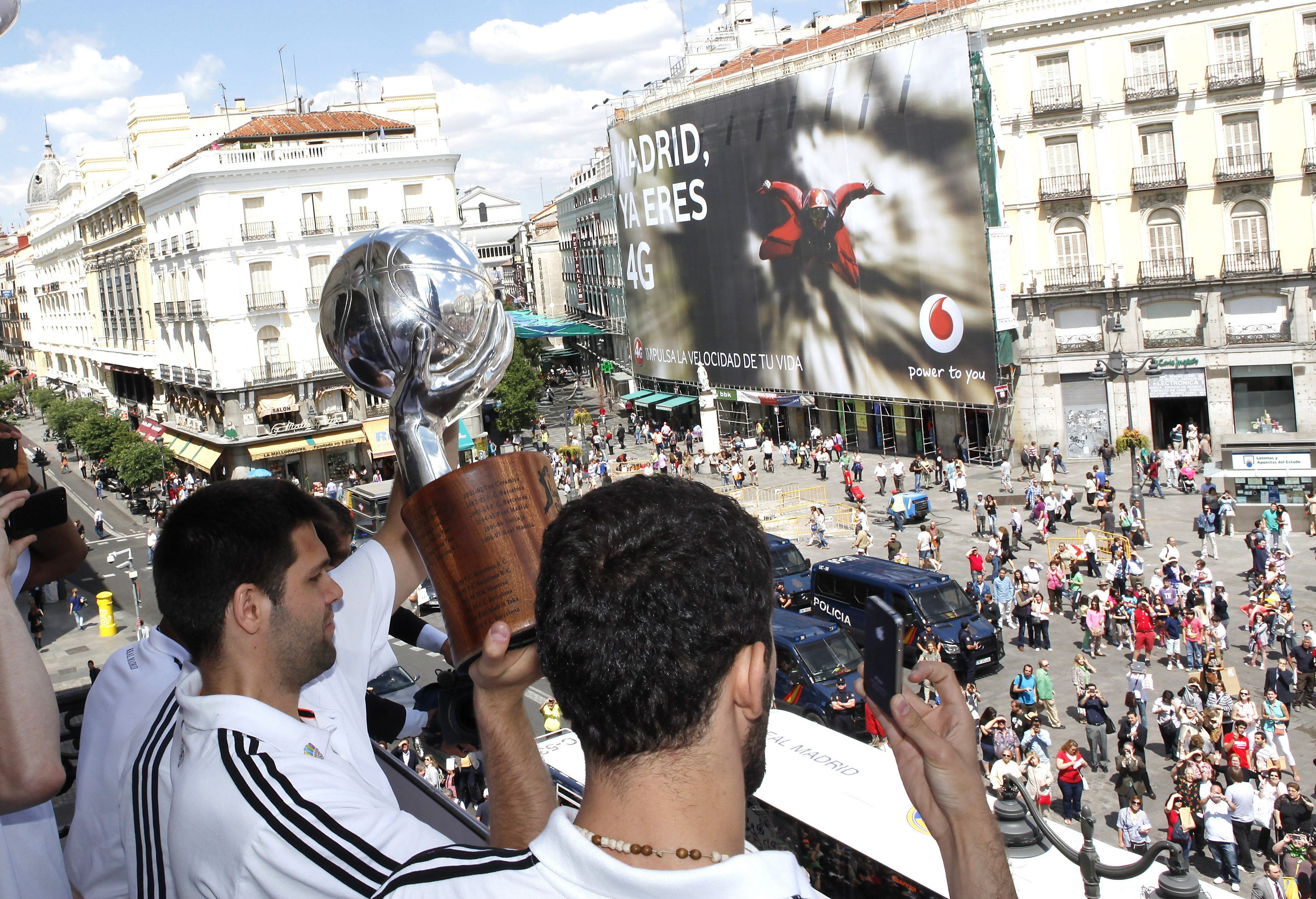 La celebración del Real Madrid: gafas de sol, codazos y manifestaciones