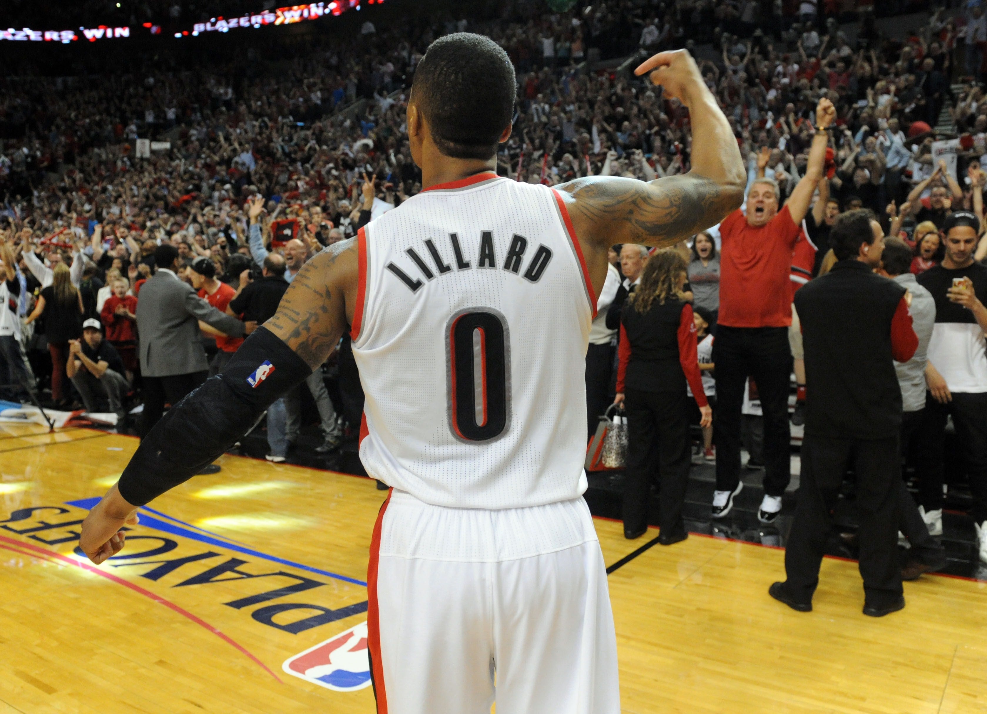 La increíble canasta que deja sin anillo a los Rockets