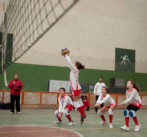 Jornada 15: BVM Irlandesas cede su casa a Fray Luis de León