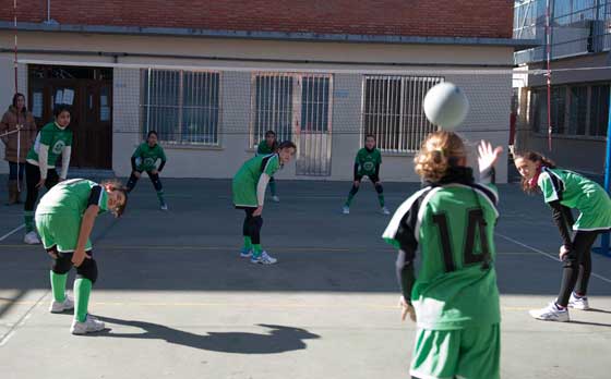 Voleibol: Pequeños y mayores de Sagrados Corazones y “Las Nieves” alcanzan las semifinales