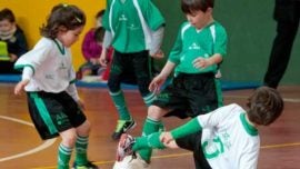 Las juveniles de Vedruna y los alevines de Santa María del Carmen, tras la primera victoria del año