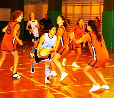 Baloncesto: Doble representación de los benjamines de San Patricio Serrano y Santa María del Pilar en la fase final